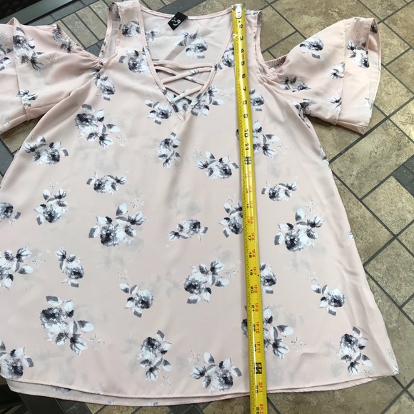 Ing Pale Pink Floral Cold/Off the Shoulder Top - Picture 5 of 7